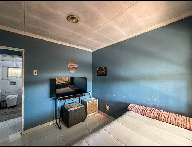 2 BEDROOM TOWNHOUSE FOR SALE IN AMANZIMTOTI
